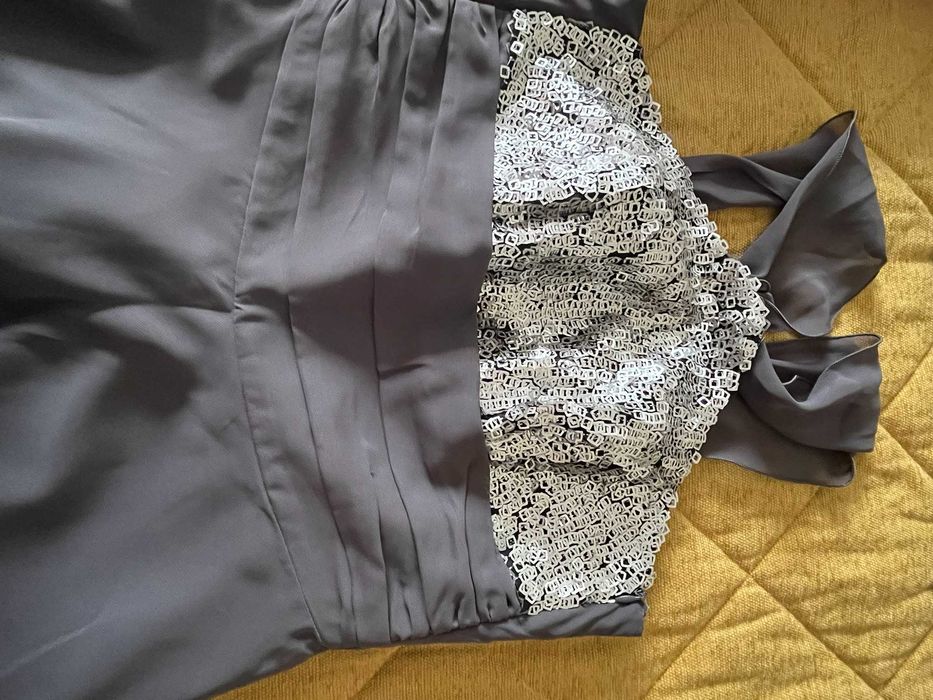 Vestido comprido muito elegante de cerimónia