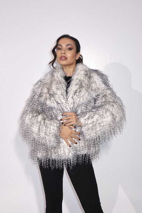 Шуба Zara розмір S шубка