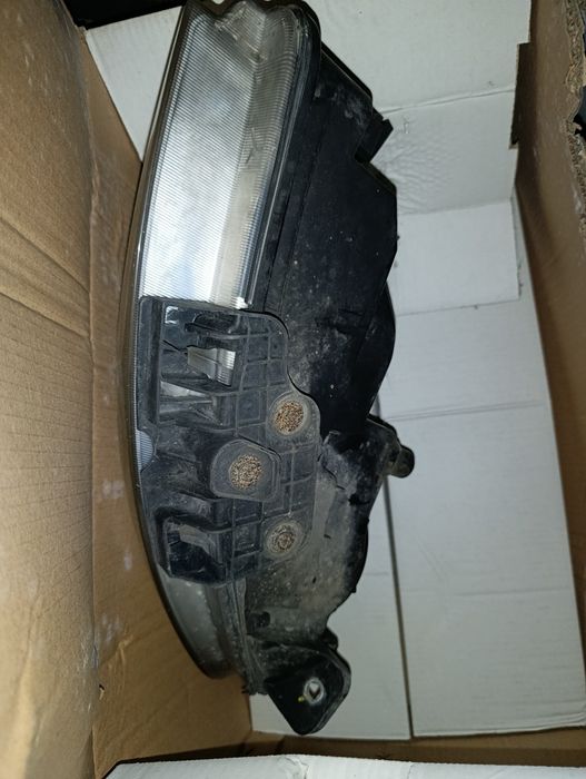 Фара Fiat Linea оригінал