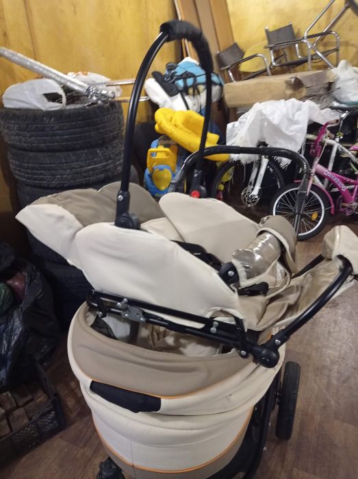 Детская коляска.
