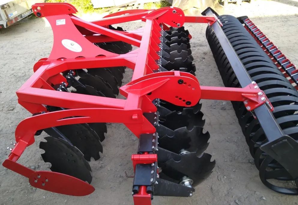 Brona talerzowa kompaktowa  3.0 1,6-4,0  Brona talerzowa kompaktowa 1,6m 2,5m talerzówka agregat talerzowy 3.0