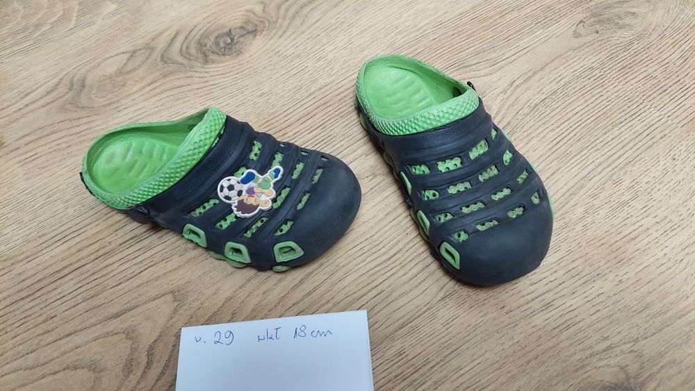 klapki crocsy r. 29 wkł 18 cm dla chłopca