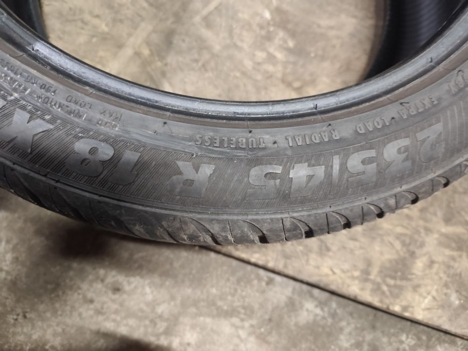 Шини Резина R18(235/45/18) літо