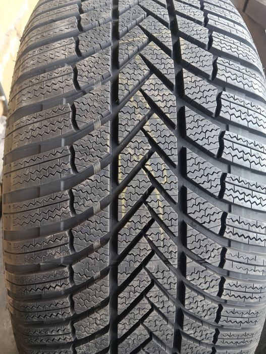 255/50 R19 103T  Bridgestone Blizzak LM005