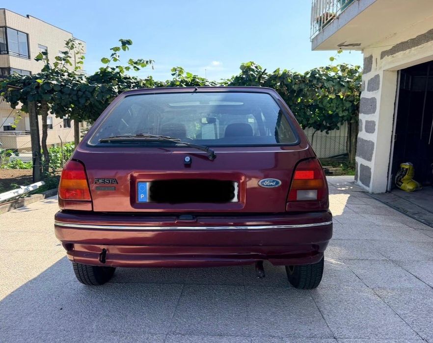 Ford Fiesta 1.1 Gasolina — photo 2
