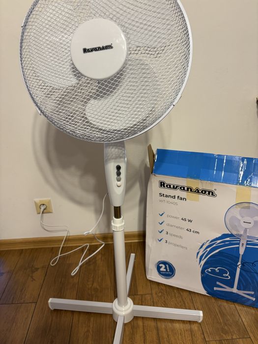 Wiatrak stojący Ravanson WT-1040S 45W