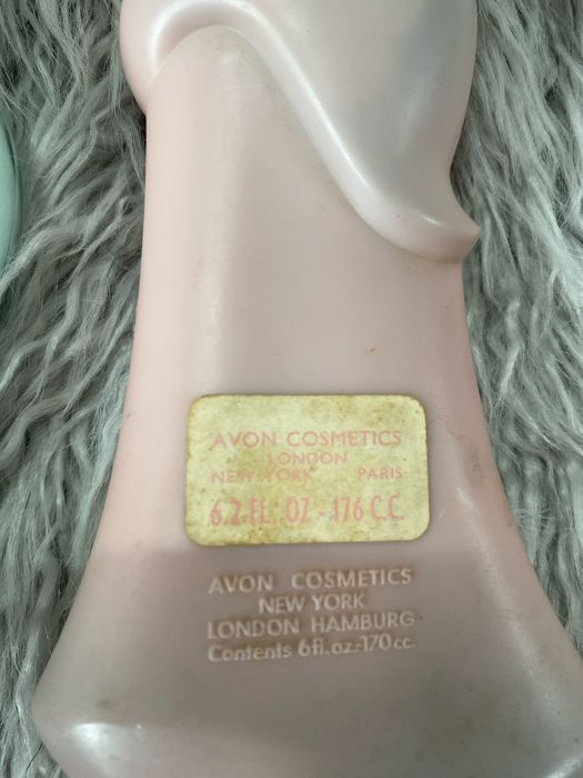 Avon - Emulsia do ciała i olejek do kąpieli VINTAGE