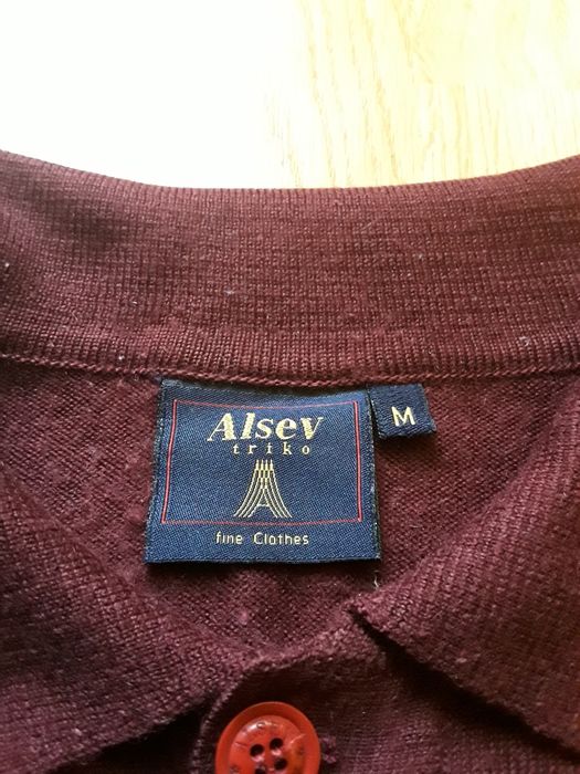 Мужской джемпер размер М