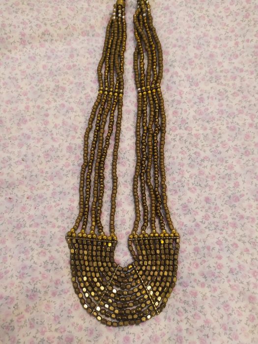 Colares Zara, Adolfo Dominguez, Lanidor, Parfois