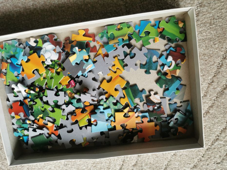 Puzzle Trefl 160 + GRATIS