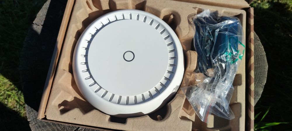 Точка доступу Mikrotik cAp XL