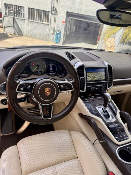 Porsche Cayenne — fotografia 7