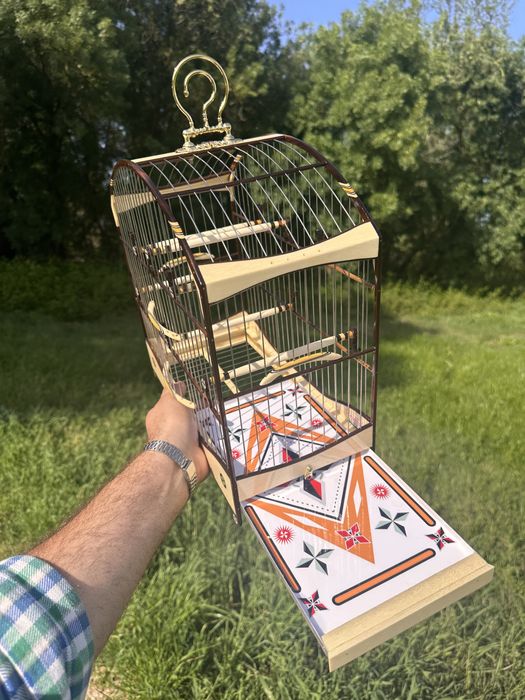 Gaiola de madeira, exclusiva em Portugal