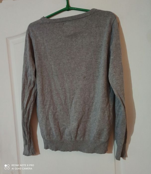 Sweter szary damski zapinany na guziki