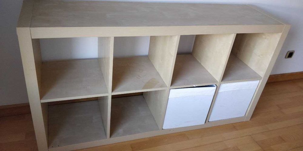 Estante IKEA Kallax 8 compartimentos