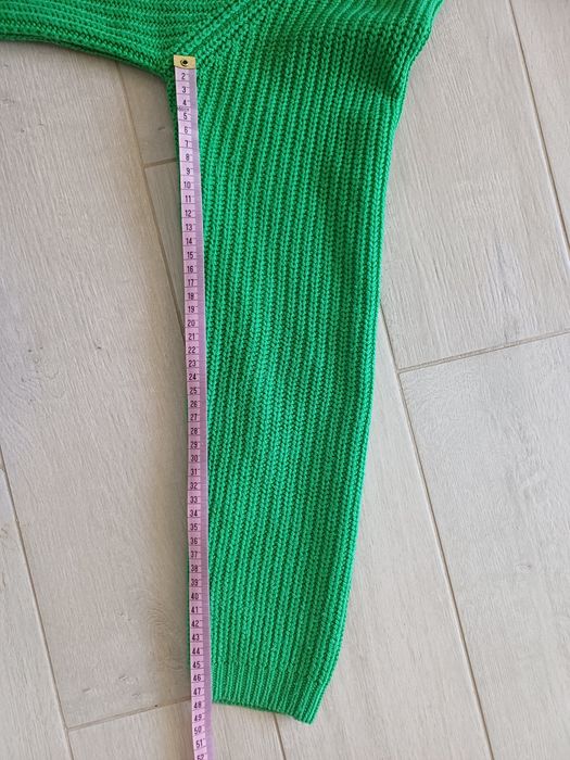 Zielony sweter Sinsay