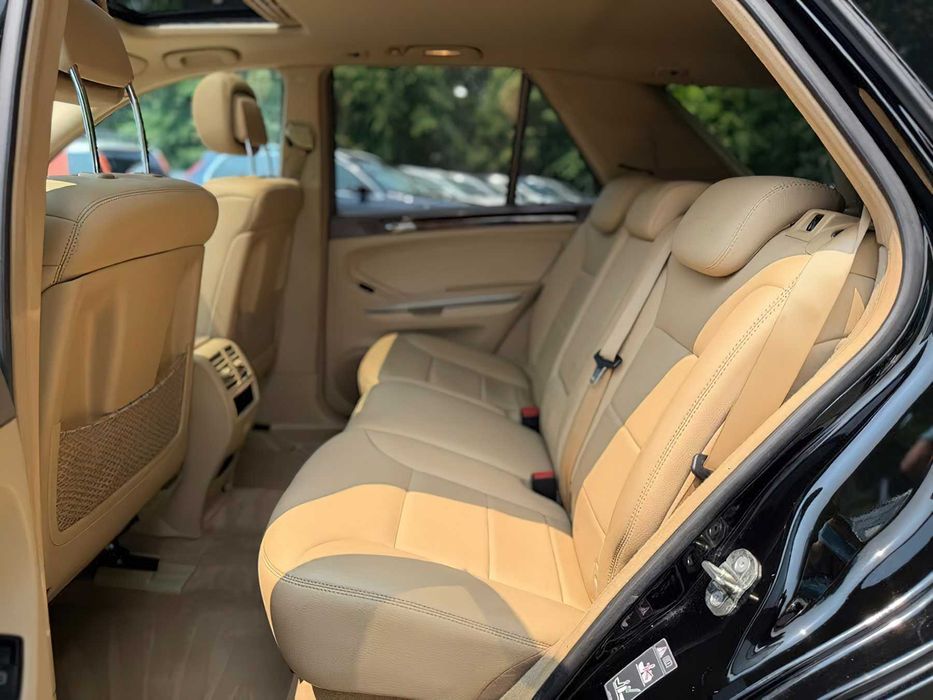 Mercedes-Benz M-Class ML 350 4MATIC      2011
