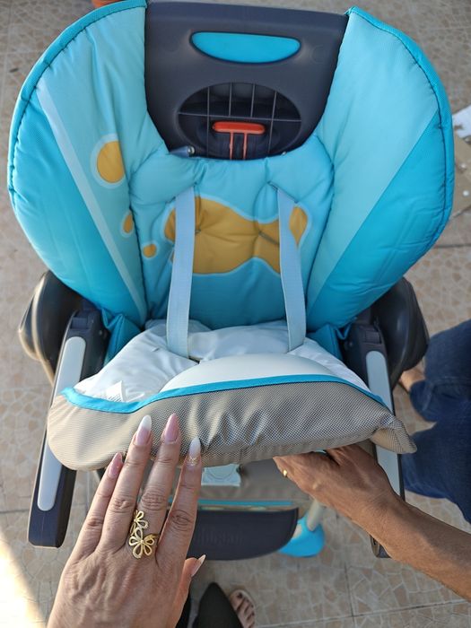 Cadeira de papa da Chico