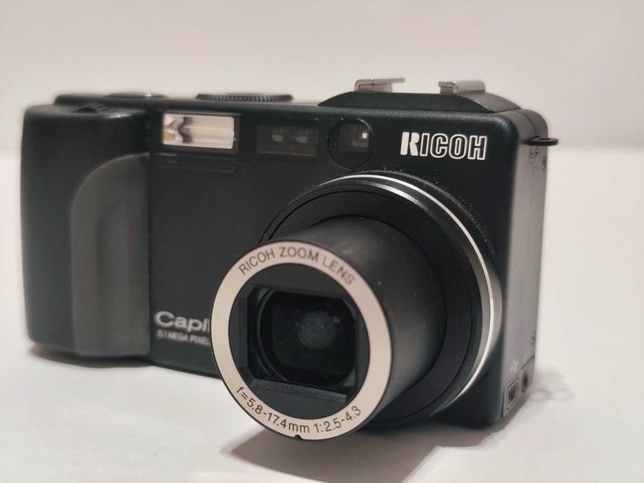 Retro aparat cyfrowy Ricoh Caplio GX  TIFF