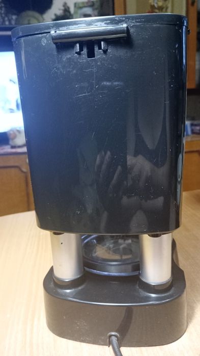 Продаю капельную кофеварку Maestro.