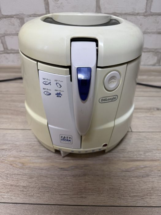 Фрітюрниця DELONGHI F 16301