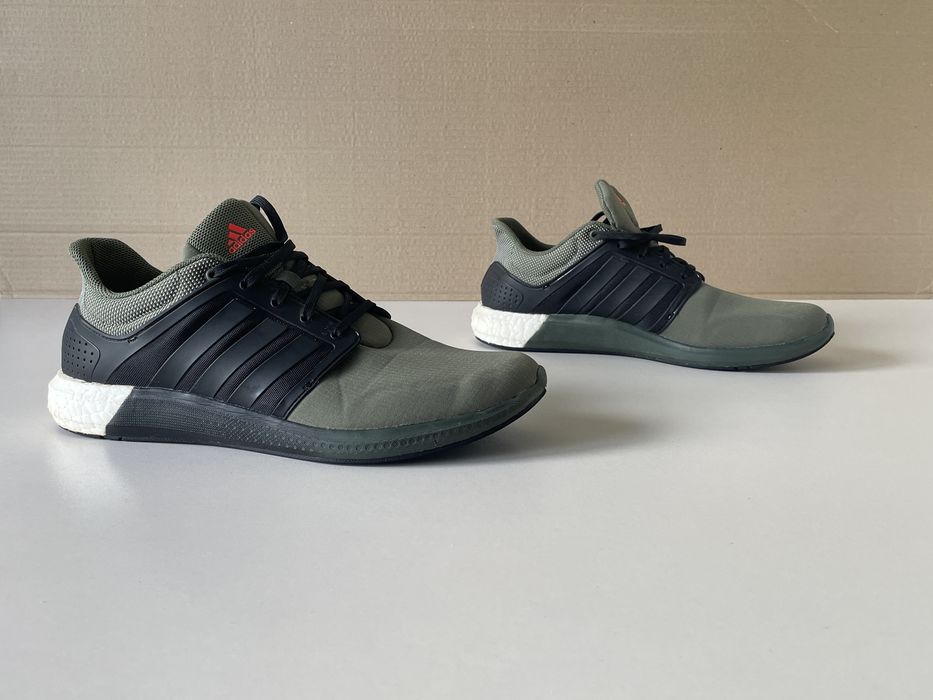 Бігові кросівки р. 45 оригінал Adidas Boost