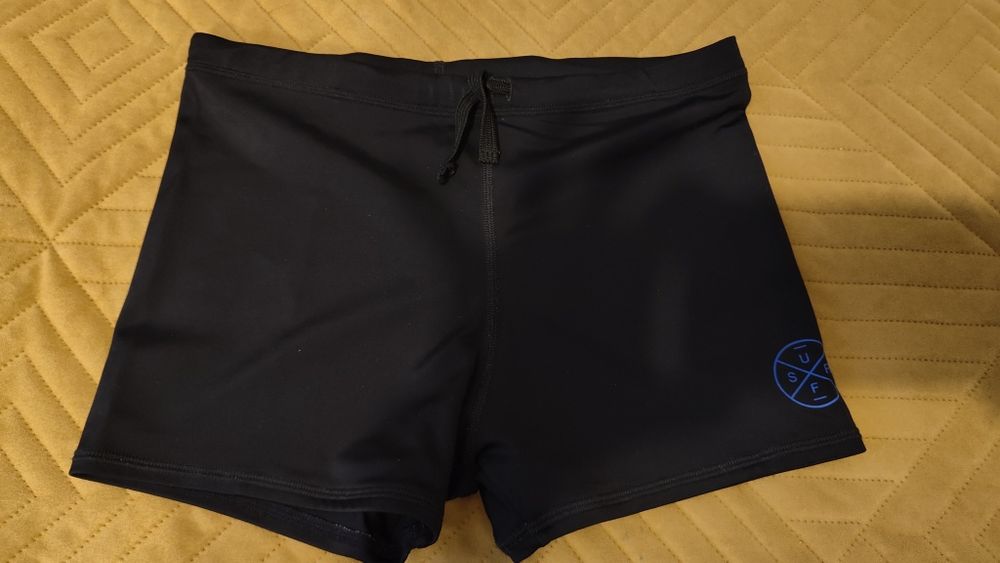 146 kąpielówki f&f