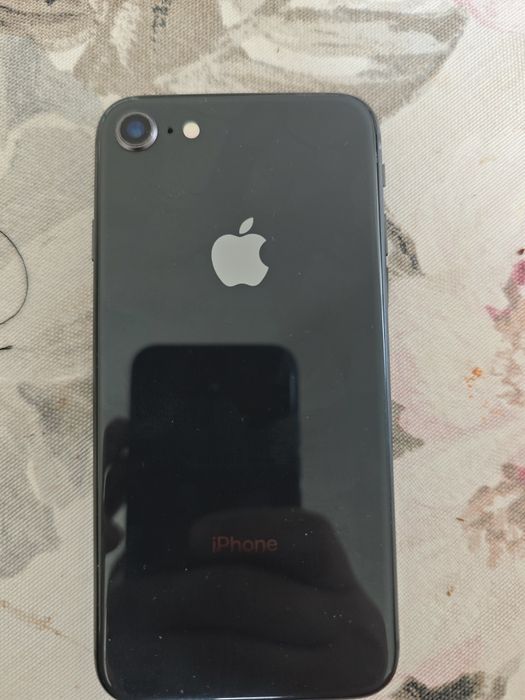 Iphone 8  256GB (опис)