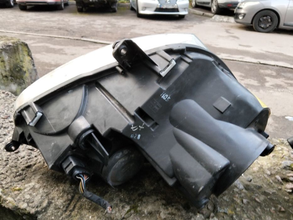 Golf V jetta фара лампа гольф 5