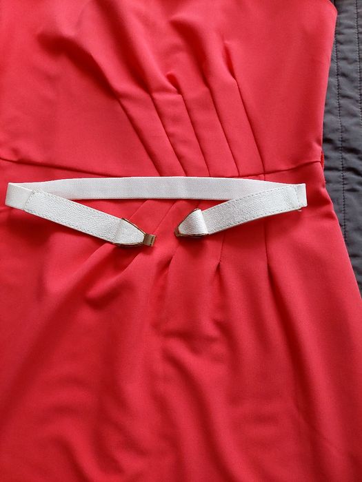 Elegancka sukienka koralową roz. 40