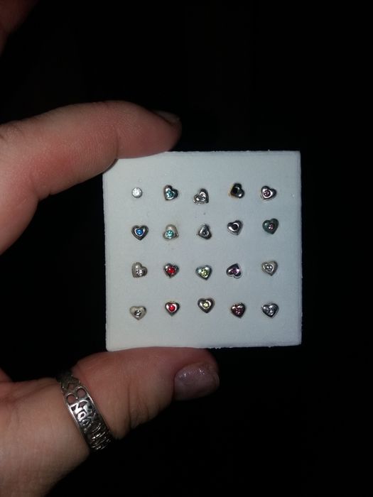 Гвоздики для пирсинга