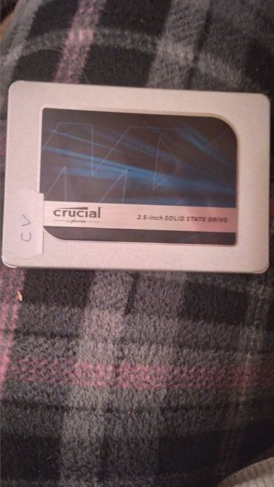 Dysk SSD Crucial