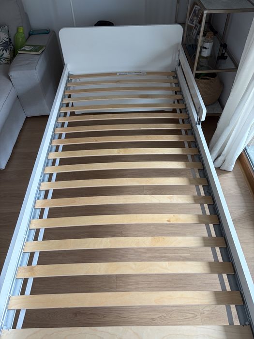 Cama IKEA SLÄKT branca