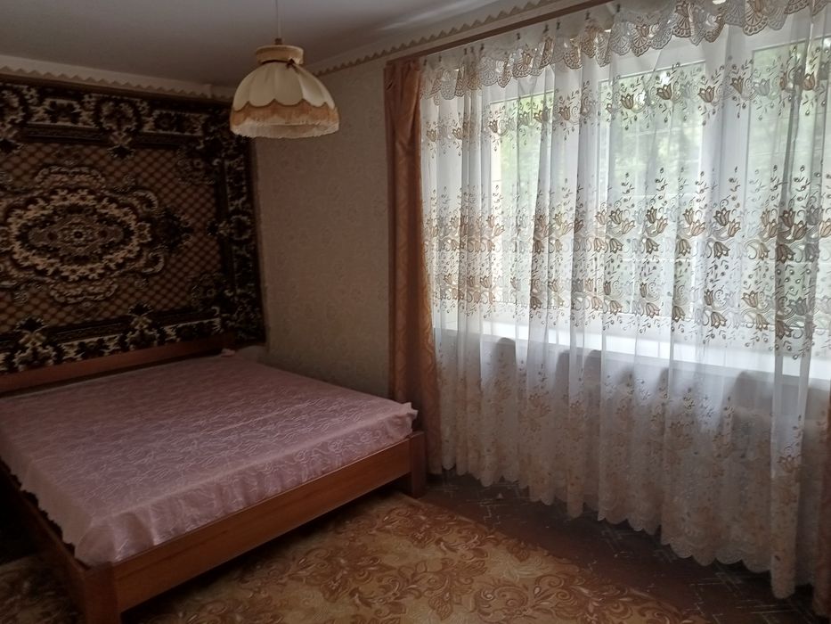Продам 3к квартиру Космонавтів/10 квартал