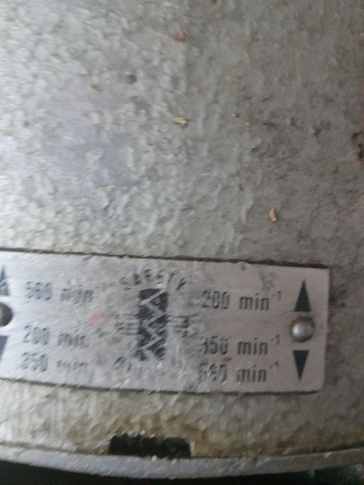 Sprzedam wiertarkę.