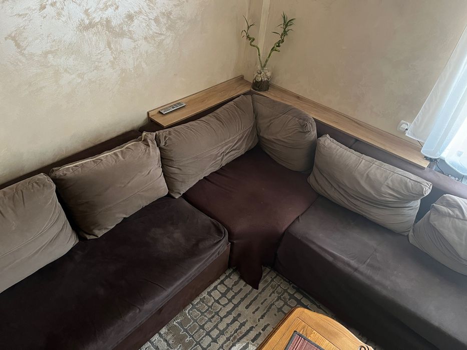 Duży narożnik z funkcją spania