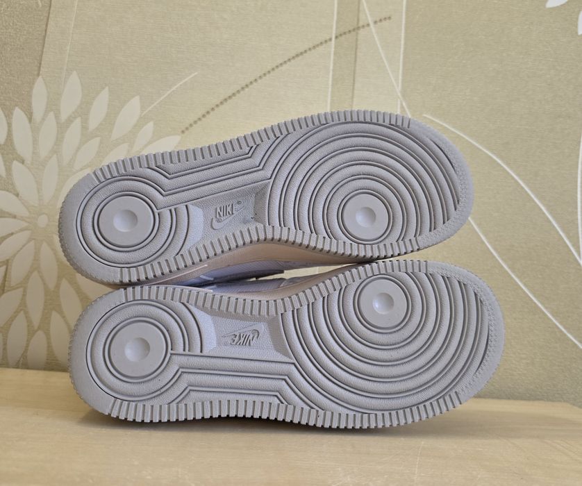 Кросівки Nike Air Force 1 07 оригінал розмір 36.5