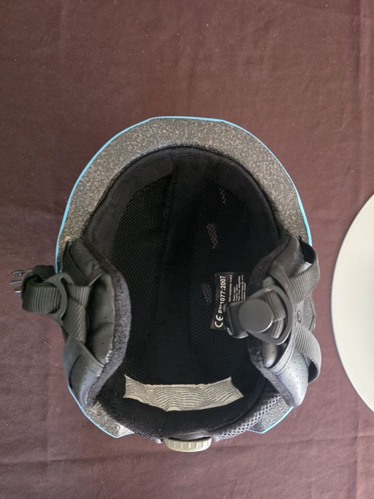 Kask narciarski dziecięcy