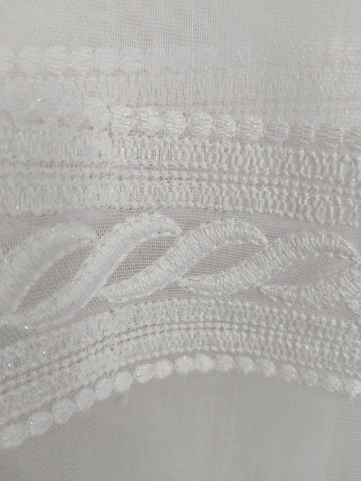 Продам новий відріз тюлю на бамбуковій основі ширина 10м, висота 3м