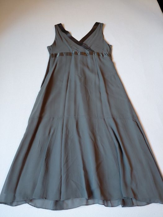 Vestido de festa em seda elegante