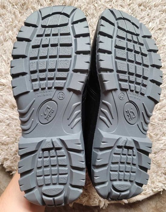 Nowe buty robocze męskie r. 42