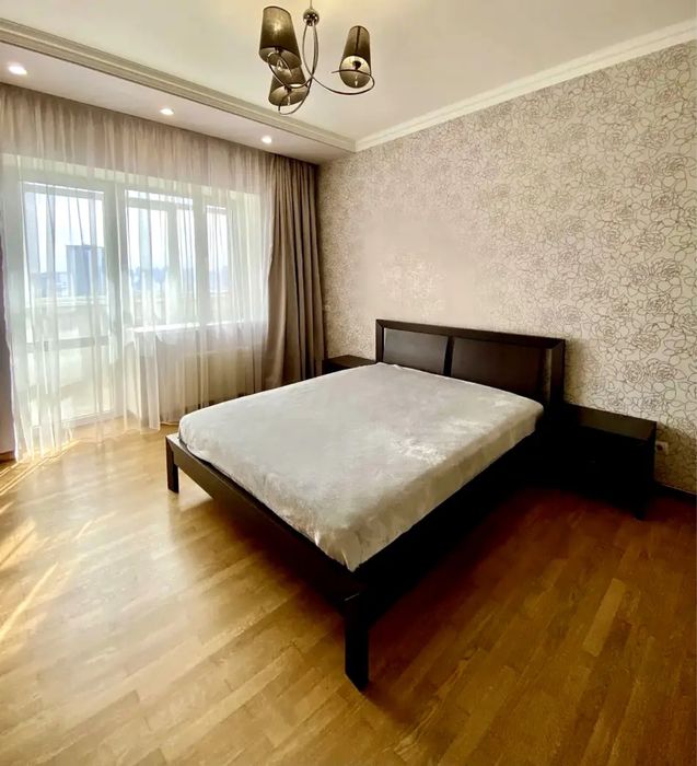 Аренда 2к квартиры Шевченковский район, Черновола, метро Университет