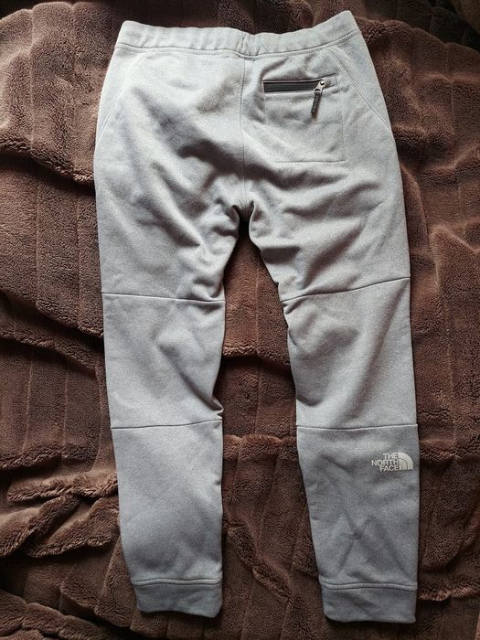 Штани фірми the north face оригінал 

Розмір по бірці:  XL junior 

Ст