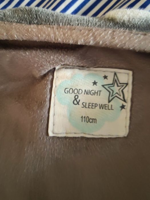 Vendo saco de dormir para criança que se destapa