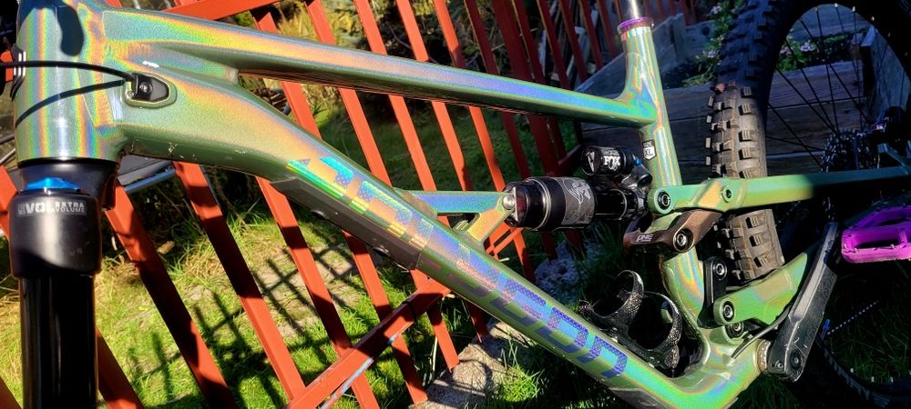 Polygon Collosus n9 XL
