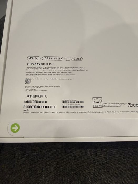 Новий MacBook Pro 14"  M5, 16 ГБ , 1 ТБ