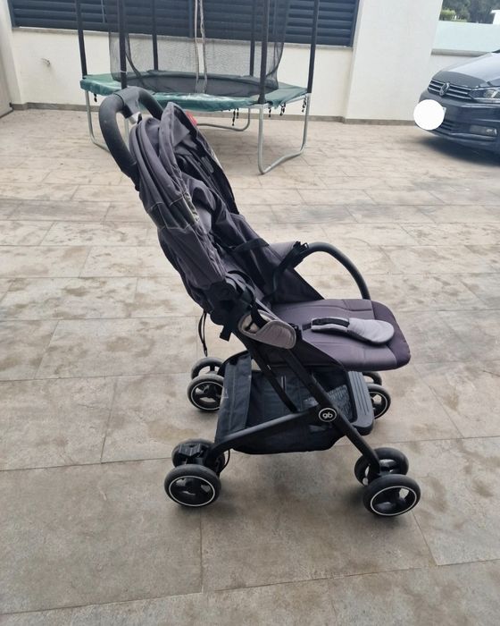 Vendo carrinho GB  dobrável (de avião)