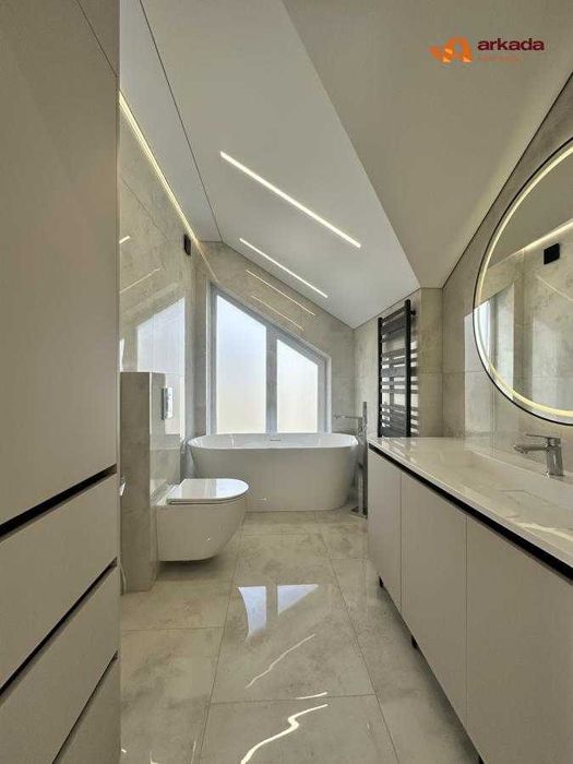 Продаж. Будинок з сучасним ремонтом. Івано-Франківськ. Крихівці