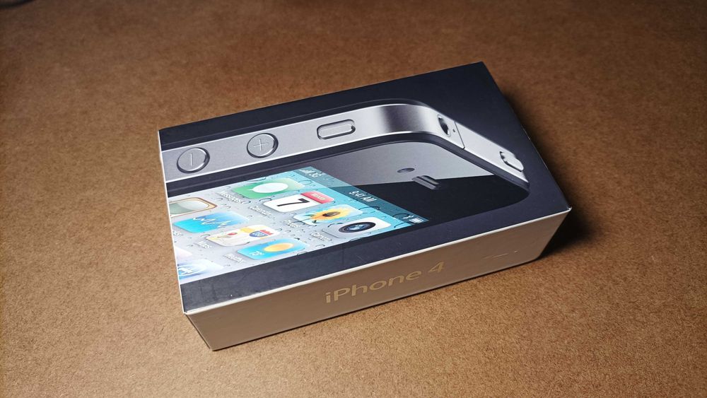 Apple iPhone 4 – Caixa original + acessórios