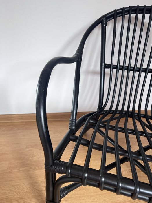 Fotel Ikea czarny ratanowy fotel boho